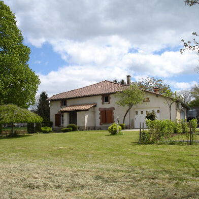 Maison 6 pièces 143100 €