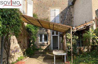 vente maison 124 200 € à proximité de Oradour-Fanais (16500)