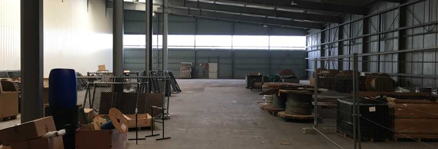 Local industriel  1450 m² à louer à Brest (29200)