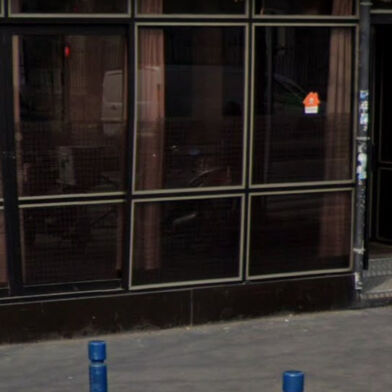 Commerce  382000 €