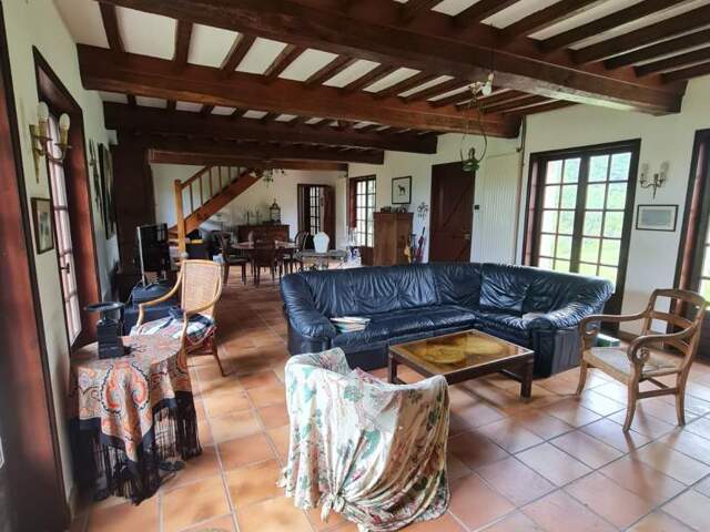 Maison 6 pièces 216 m² à Canlers — photo du bien