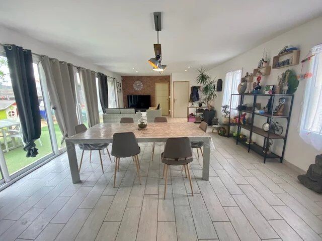 Villa / Maison 5 pièces  à vendre Tonnay-Charente 17430