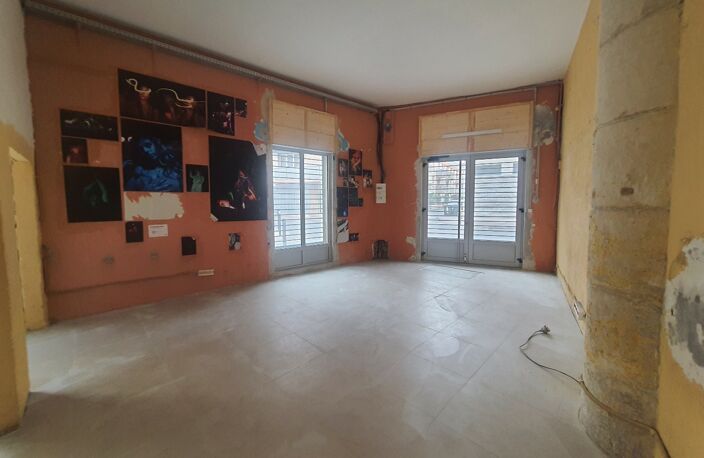 Local commercial — photo 4