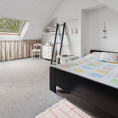 Maison 6 pièces 426400 €