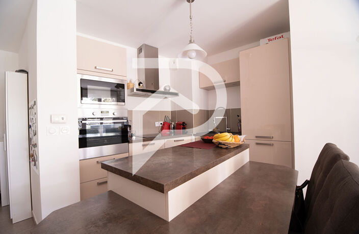Magnifique T2 récent avec terrasse 22m2 au calme absolu ! — photo 4