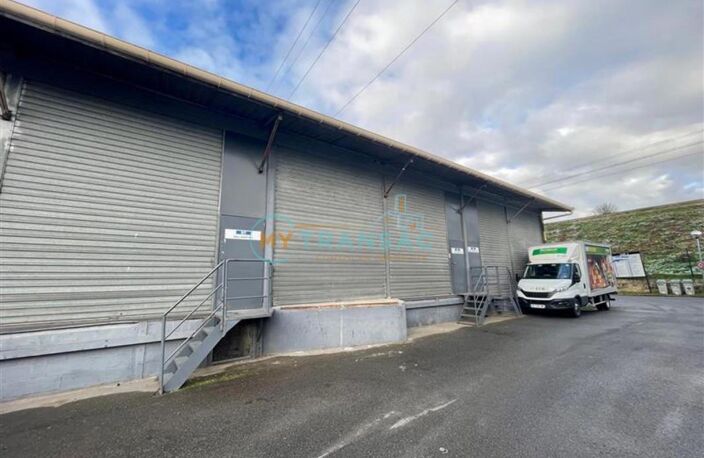 A LOUER Locaux d'activités plusieurs surfaces disponibles ZA DES FLANDRES - VILLENEUVE ST GEORGES — photo 3