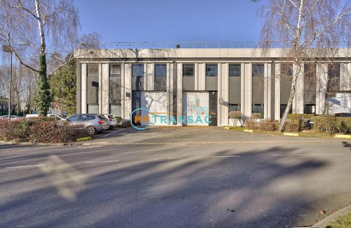 A LOUER LOCAUX D'ACTIVITÉS - PARC DU MANDINET - LOGNES — photo 2