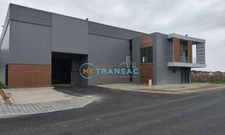 Local industriel  718 m² à louer à Chanteloup-en-Brie (77600)