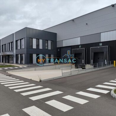 Local industriel  16572 €