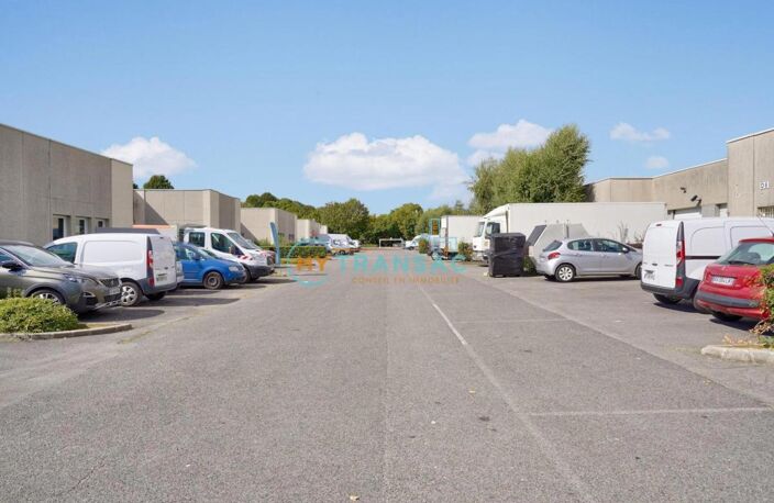 A LOUER LOCAUX D'ACTIVITÉS - PARC DU COURCERIN - LOGNES — photo 2