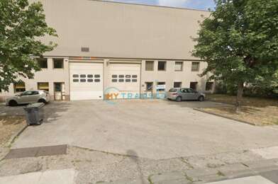 Local industriel  5871 €