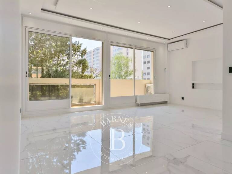 Lyon 6 - Foch - Appartement de 76,16 m² - 2 chambres - Balcon côté jardin — photo 1