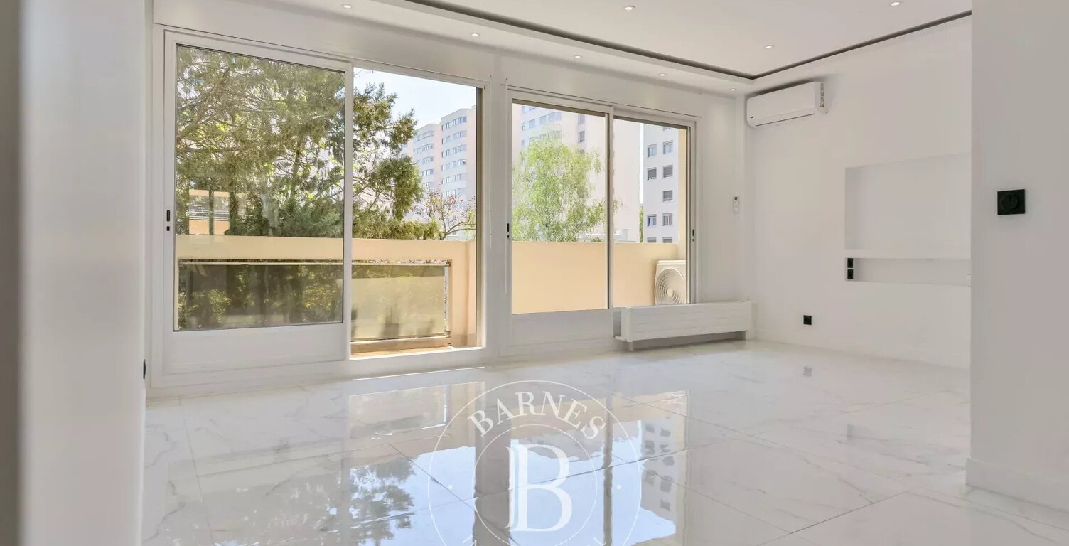 Lyon 6 - Foch - Appartement de 76,16 m² - 2 chambres - Balcon côté jardin — photo 1