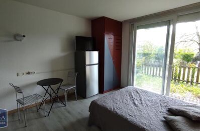 location appartement 400 € CC /mois à proximité de Smarves (86240)