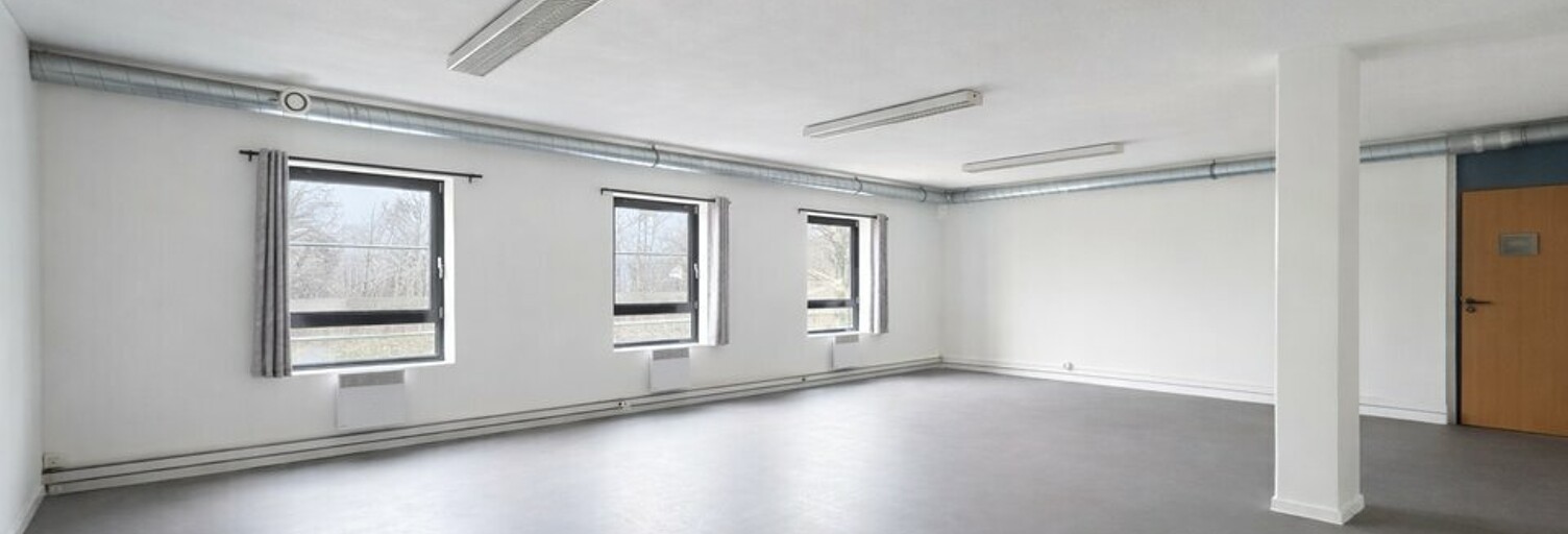 Bureau  458 m² à louer à Villeurbanne (69100)