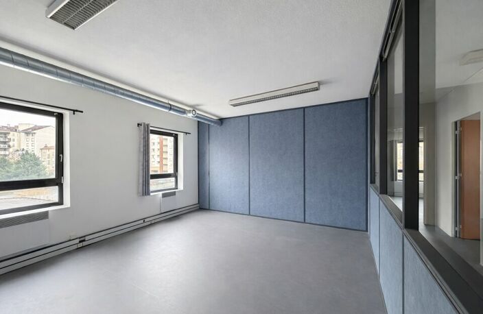 BUREAUX à LOUER — photo 5
