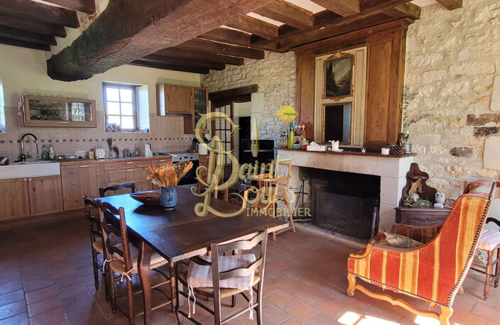 ANCIEN RELAIS DE POSTE 5 CHAMBRES ET PIECE DE RECEPTION DE 1 — photo 4