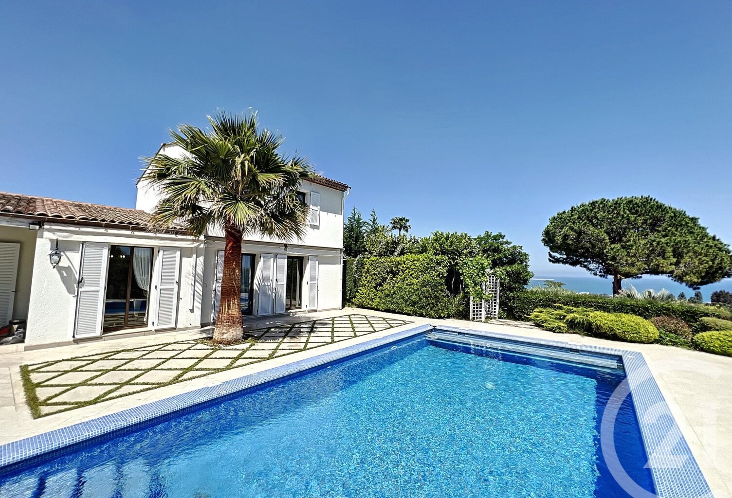 Vente maison 6 pièces 245 m² Villeneuve-Loubet (06270) — photo 1