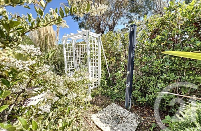 Vente maison 6 pièces 245 m² Villeneuve-Loubet (06270) — photo 4