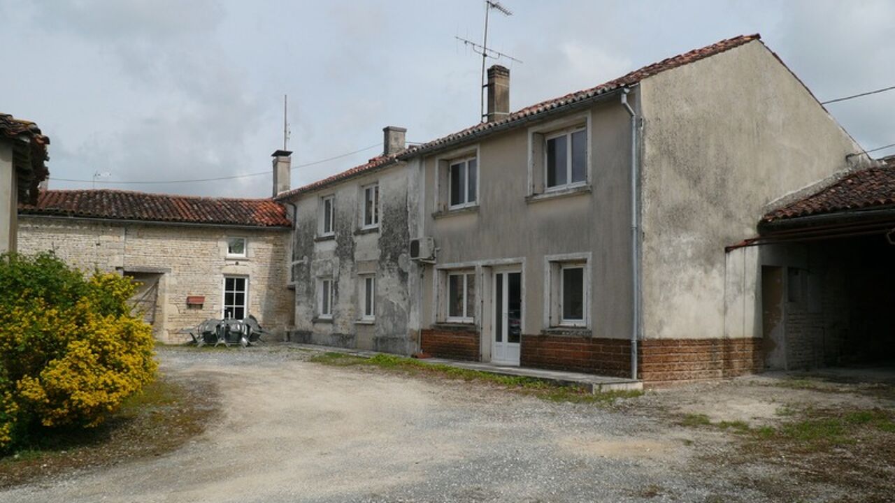 maison 6 pièces 155 m2 à vendre à Brie-sous-Matha (17160)