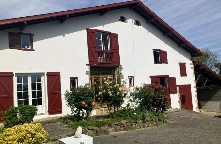 Vente maison 6 pièces 205 m² Amorots-Succos (64120) — photo 2