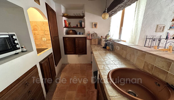 Maison de Village  6 pièces  à vendre Châteaudouble 83300