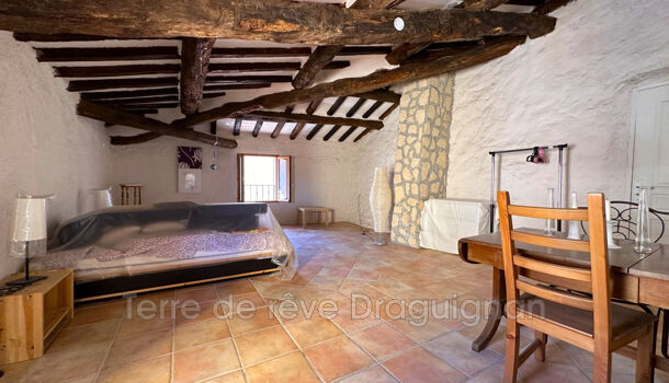 Maison de Village  6 pièces  à vendre Châteaudouble 83300