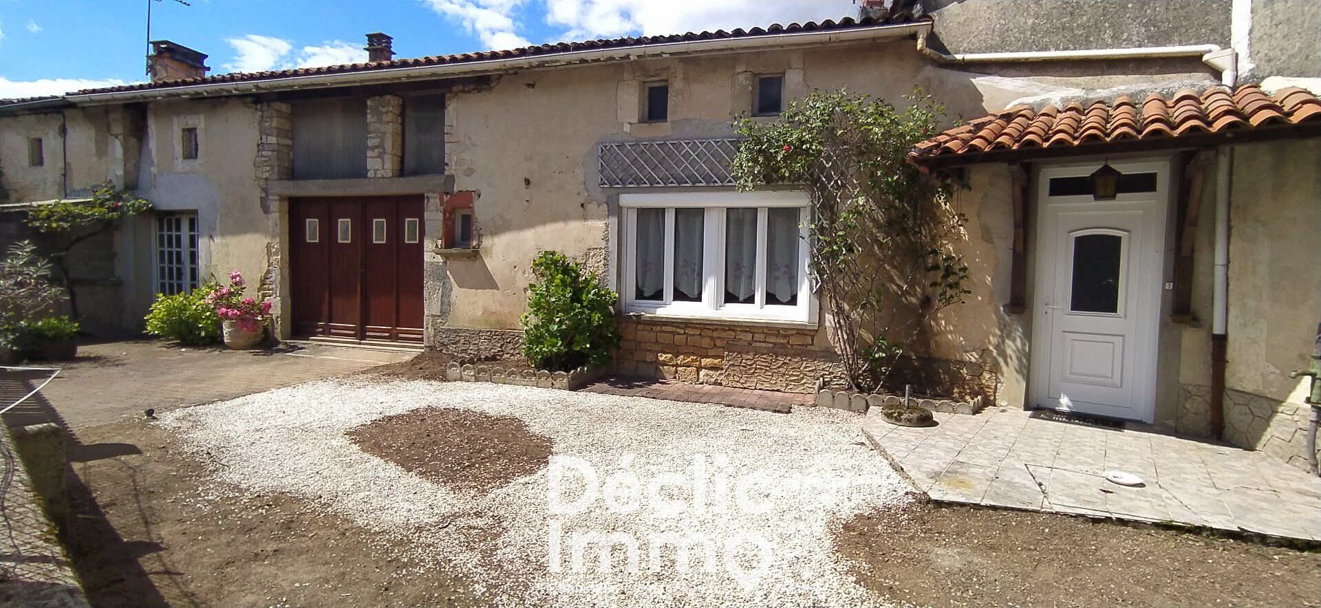 Villa / Maison  T6 à vendre Montjean 16240