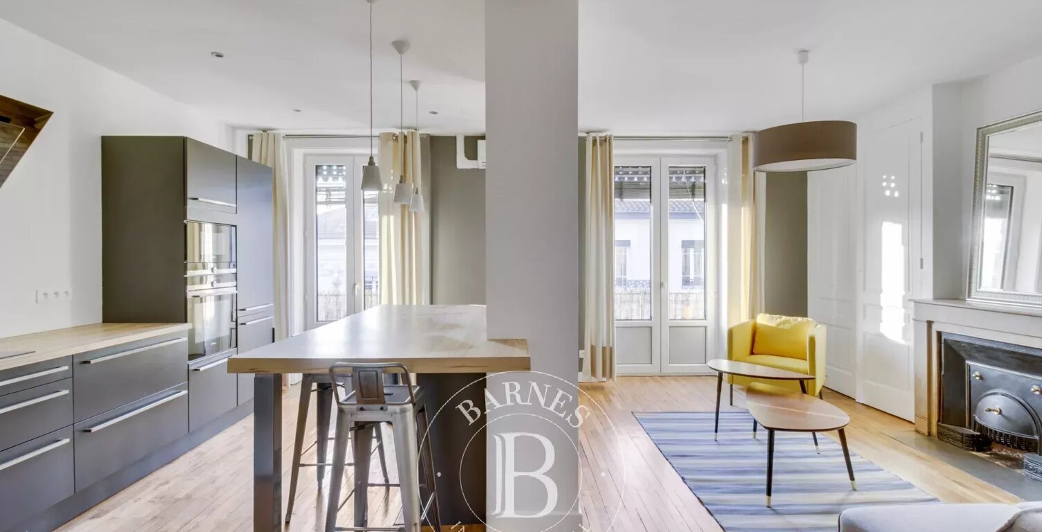 Lyon 6 - Brotteaux - Appartement meublé et rénové de 63 m² avec Balcon - 1 Bureau  - 1 Chambre — photo 1