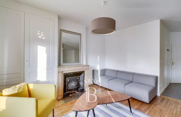 Lyon 6 - Brotteaux - Appartement meublé et rénové de 63 m² avec Balcon - 1 Bureau  - 1 Chambre — photo 2
