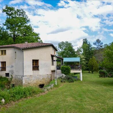 Maison 5 pièces 257 m²