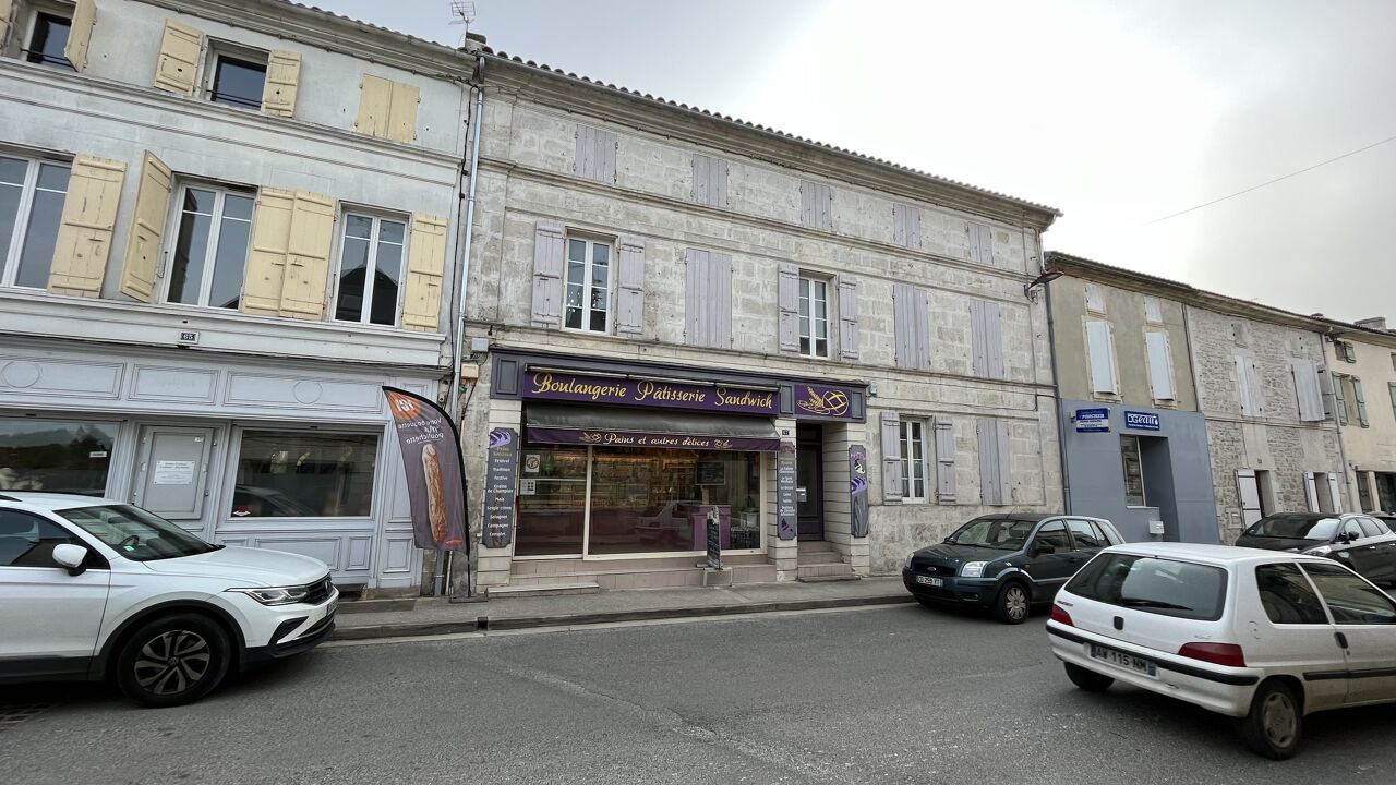 immeuble  pièces 236 m2 à vendre à Saint-Porchaire (17250)