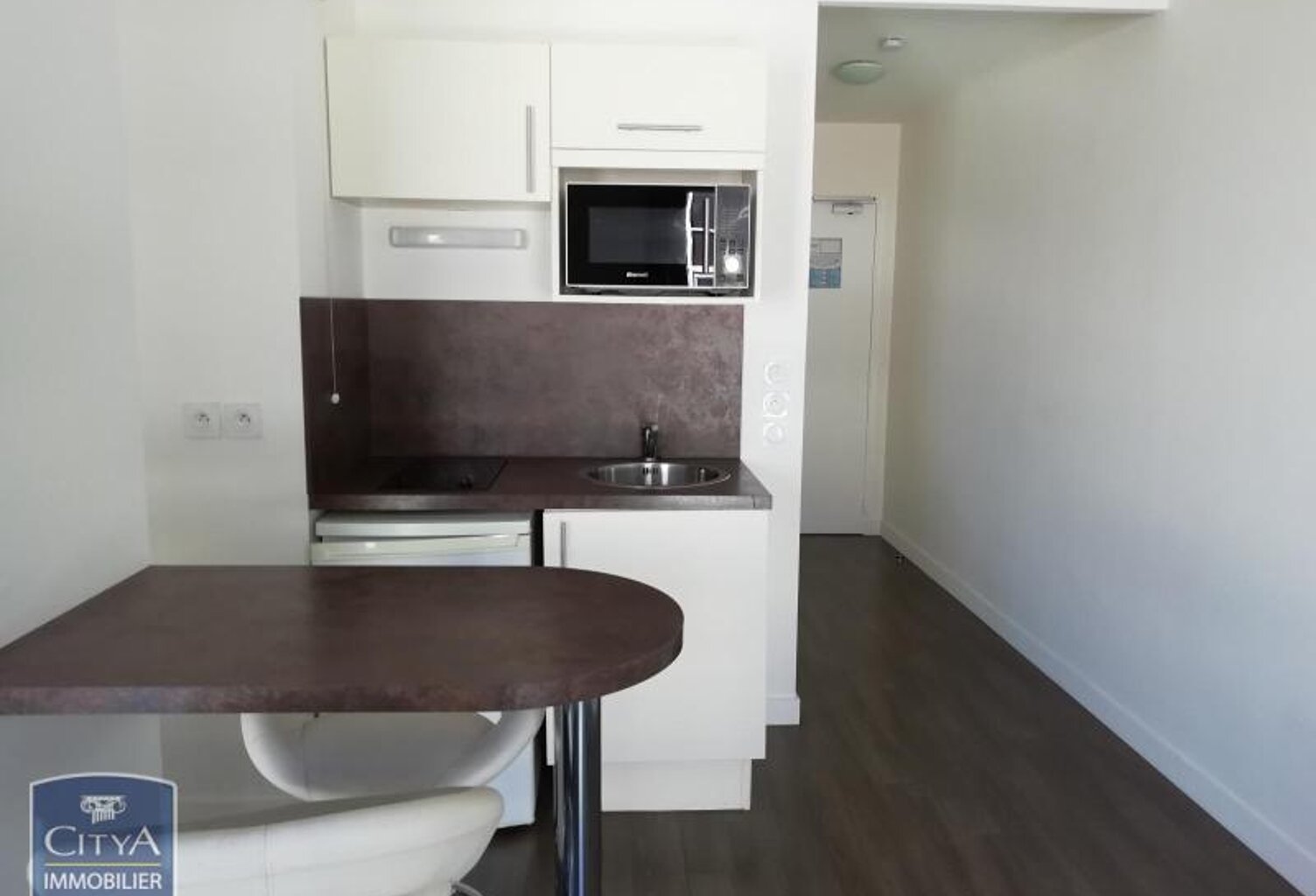 Location appartement 1 pièce 26 m² à Tours (37000) — photo 1