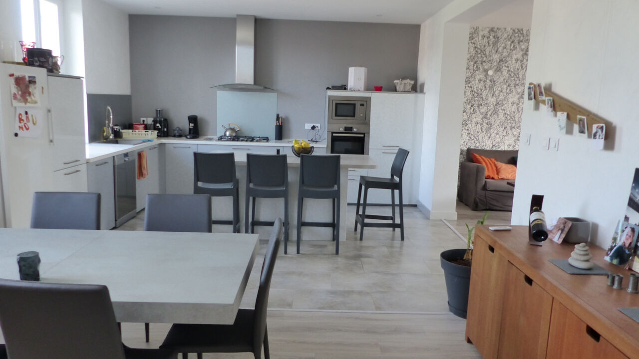 appartement 6 pièces 125 m2 à vendre à Grigny (69520)