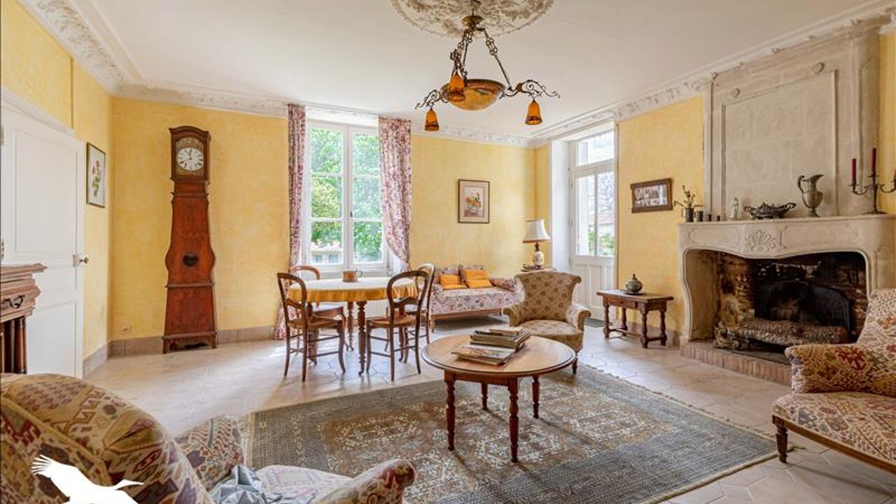 maison 7 pièces 211 m2 à vendre à Bessé (16140)