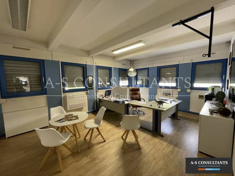 BUREAUX A LOUER — photo 1