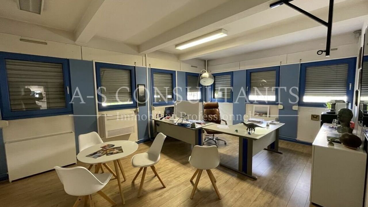 bureau  pièces 355 m2 à louer à Valence (26000)