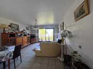 Bel appartement traversant Traverse Regny 9eme Arrdt — photo 2