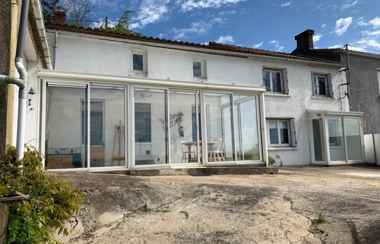 maison 5 pièces 142 m2 à vendre à Pouzauges (85700)