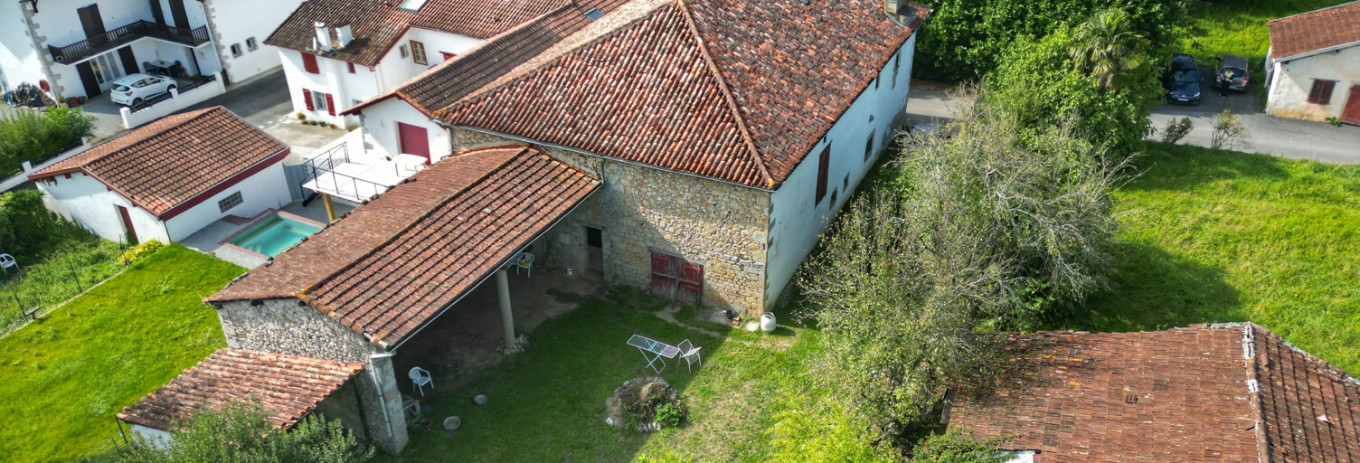 Maison 7 Pièces 211 m² à vendre à Saint-Jean-Pied-de-Port (64220)