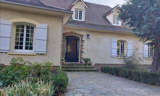 Maison 9 Pièces 300 m² à vendre à Viviez (12110)