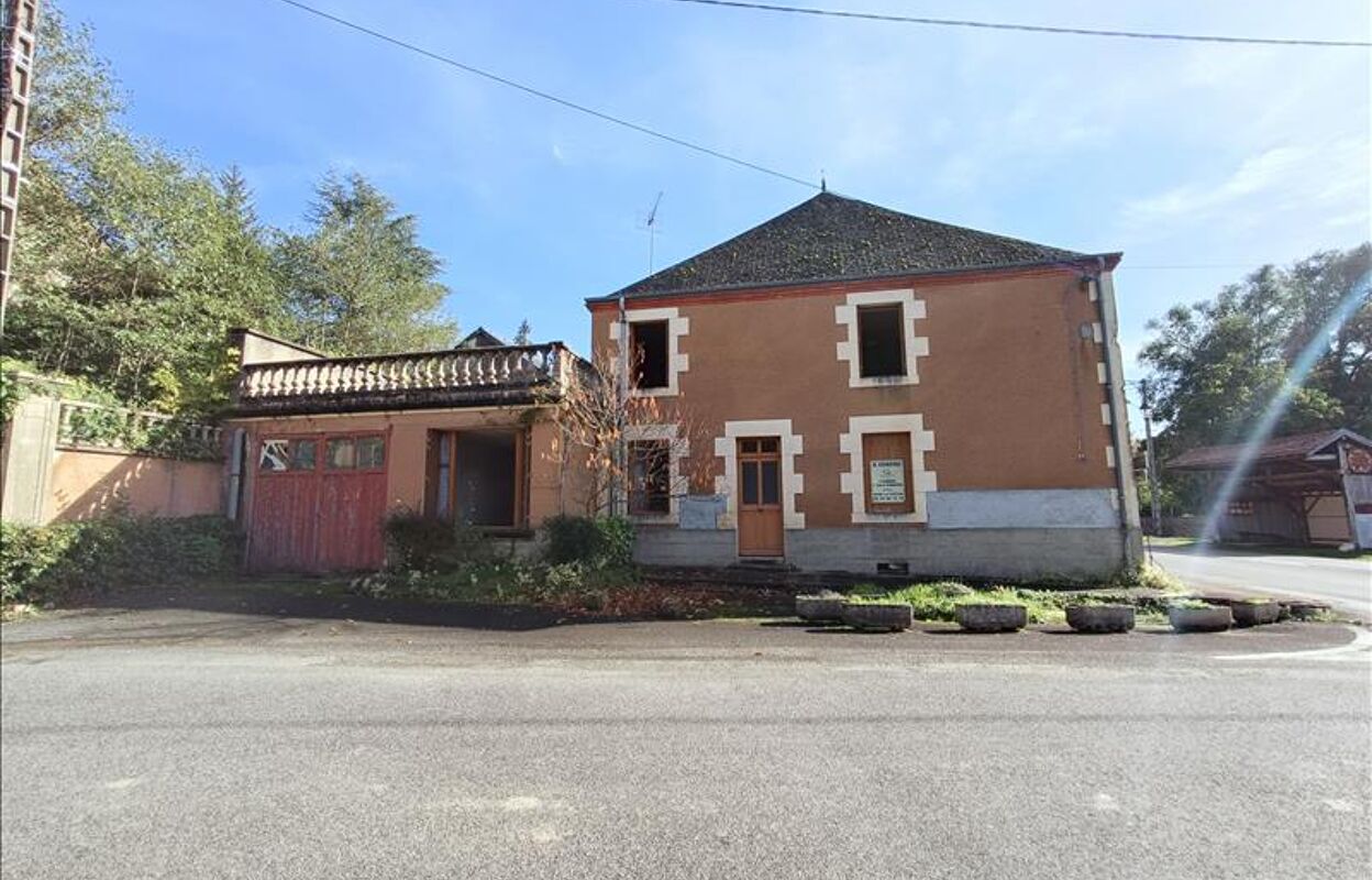 maison 6 pièces 266 m2 à vendre à Saint-Priest-la-Marche (18370)