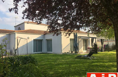 vente maison 259 000 € à proximité de Montournais (85700)