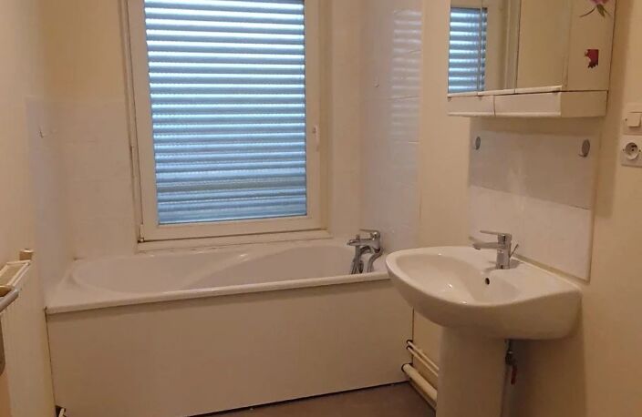 Bien vendu : Appartement  Fourmies (59610) — photo 4