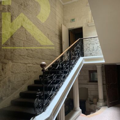 Maison 20 pièces 2300000 €