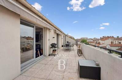 Lyon 4 - Croix Rousse / Gros Caillou - Dernier étage - Toit Terrasse 101,11 m² -  Balcon et Véranda - 3 Chambres — photo du bien