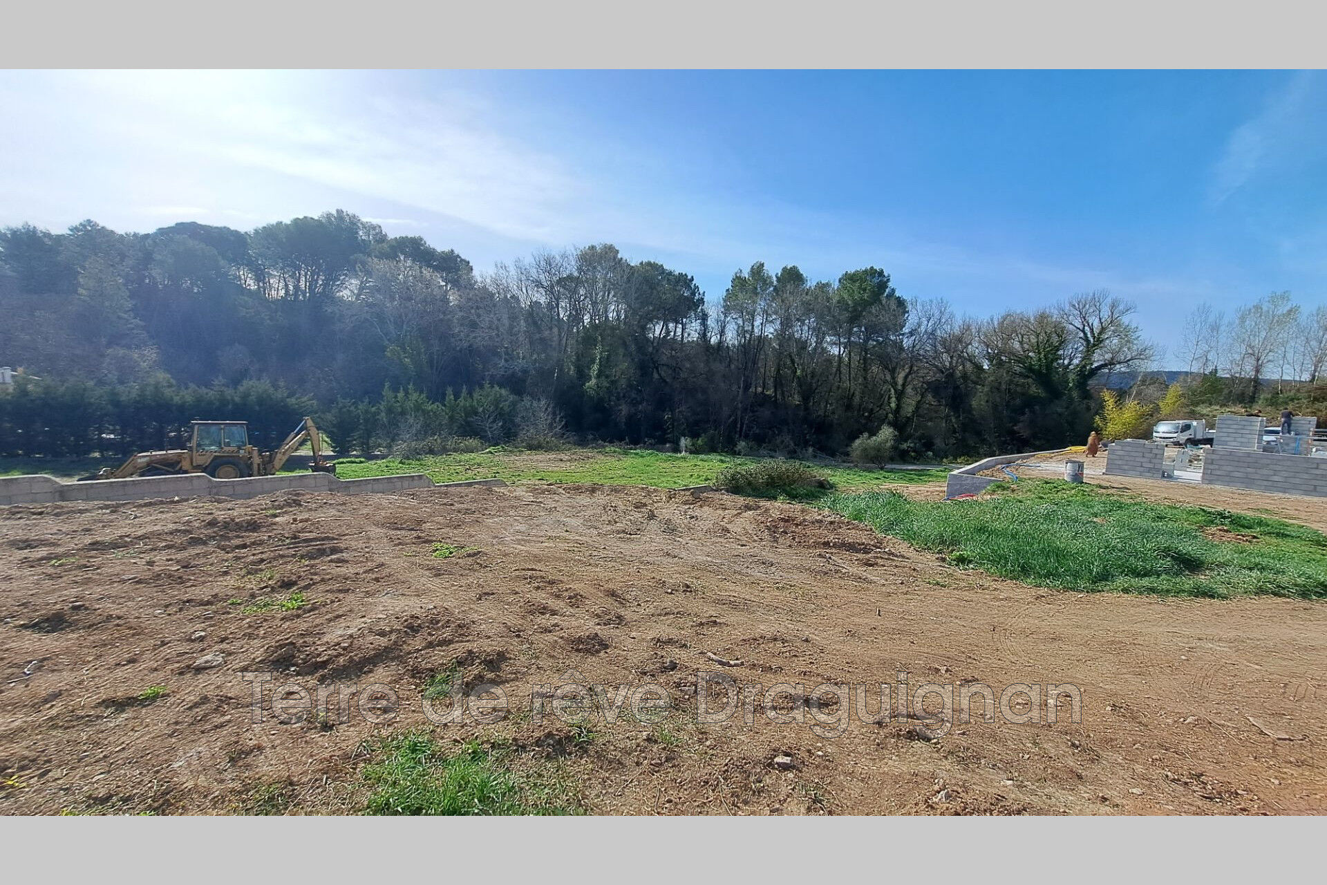 Terrain  à vendre Villecroze 83690