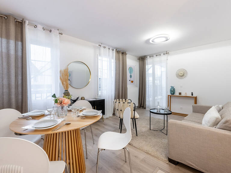 
        Appartement

        (2 à 4 pièces)

        (48 à 86 m²)
       — photo 1