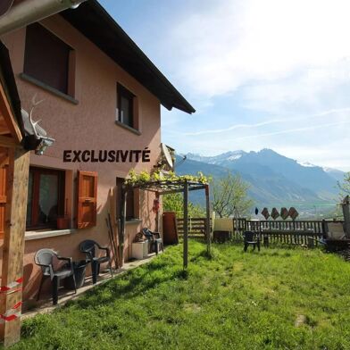 Maison 8 pièces 499000 €