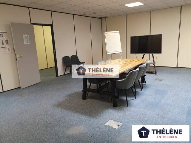 BUREAUX à LOUER — photo du bien